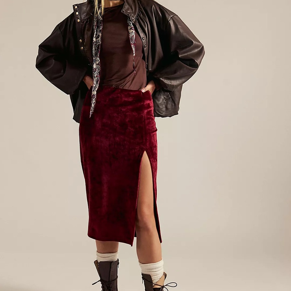 Elegant Burgundy Velvet Skirt